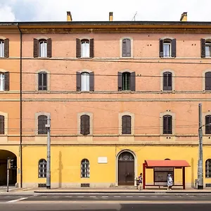 mazzini-elegant-apartment-by-wonderful-italy.emilia-romagnahotels.net/
